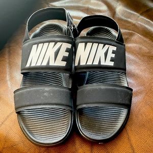 Brand new Nike slippers